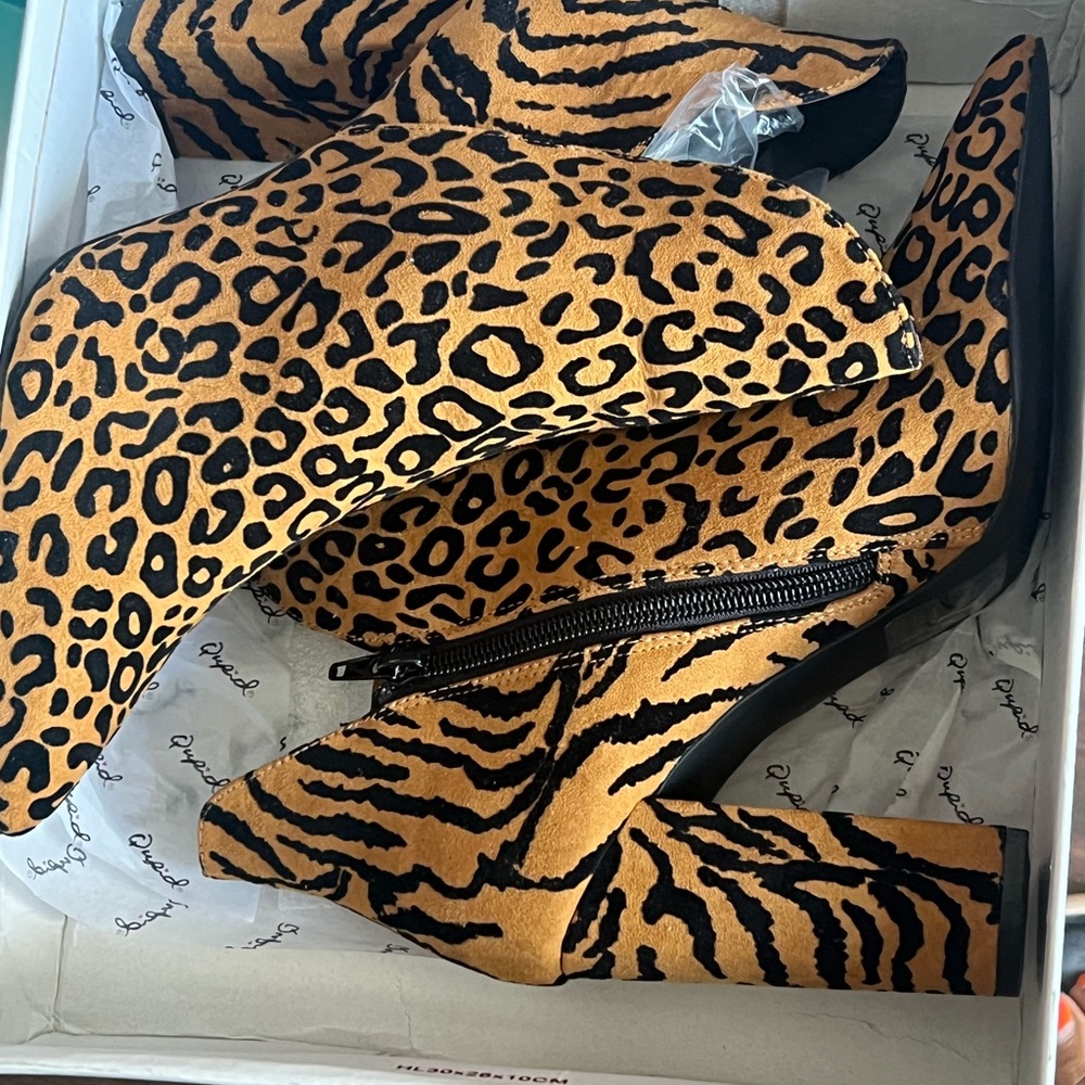 Cupid Camel Leopard Print Boots